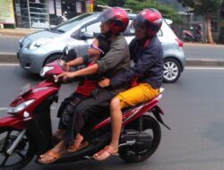 Membonceng Anak di Jok Depan Motor, Kesalahan yang Berujung Fatal