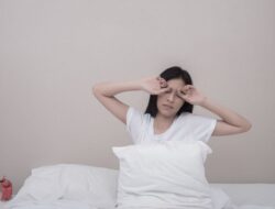 Badan Sering Pegal-pegal Saat Bangun Tidur? Ternyata Ini 6 Penyebabnya