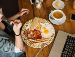 Jam Berapa Makan Pagi yang Bagus untuk Diet? Ternyata Ada Waktu Idealnya