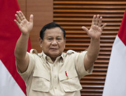 Tak Hanya Cek Kesehatan Gratis, Prabowo Juga Bikin Program Sekolah Rakyat