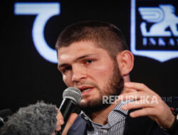 Khabib Nurmagomedov Ungkap Langgam Kasar Pramugari yang Mengusirnya Keluar dari Pesawat