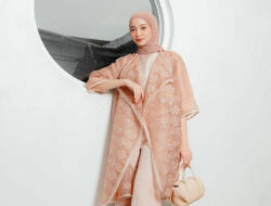 10 Model Baju Pesta Simple Hijab, Feminin dan Elegan!