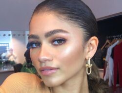 3 Warna Highlighter Untuk Kulit Sawo Matang Ala Zendaya, Wajib Coba