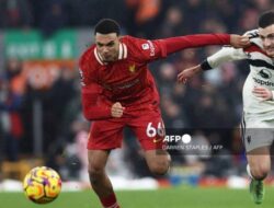 Hasil Liga Inggris: Blunder Alexander Arnold Dibayar Tuntas Martinez and Diallo,MU Imbangi Liverpool