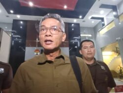 Usai Diperiksa KPK, Wahyu Setiawan Mengaku Kenal Baik dengan Hasto Kristiyanto