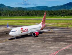 Tak Mau Pakai Sabuk Pengaman, Penumpang Batik Air Diturunkan dari Pesawat