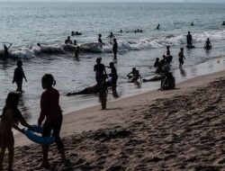 Menjelajah Pantai Anyer dan 7 Rekomendasi Wisata Populernya