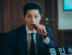 Bicara Soal Nasib Industri Film Korea Selatan, Song Joong Ki Emosi dan Nyaris Menangis