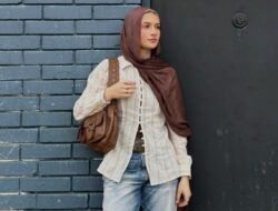 10 OOTD Celana Kulot Jeans Hijab, Kasual dan Trendi!