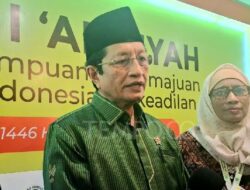 Sikap Menteri Agama soal Usulan Makan Bergizi Gratis Pakai Dana Zakat