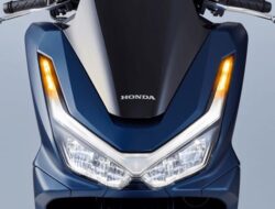 Motor Baru Honda PCX 160 2025 Rilis di Jepang, Seliter Bensin Tembus 53 Km Harganya Bikin Kaget