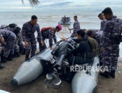 Marinir Robohkan Pagar Laut, Masyarakat: Robohin!..Robohin!