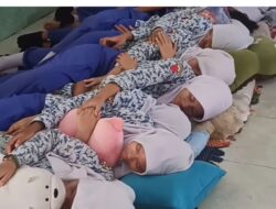 Videonya Viral, Siswa SMPN 39 Surabaya Bisa Tidur Siang di Sekolah