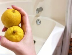 Manfaat Taruh Potongan Lemon di Kamar Mandi Seharian, Nyesel Gak Coba dari Lama