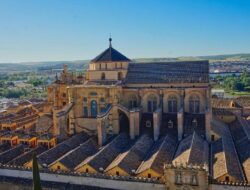 Sejarah Mezquita-Catedral de Cordoba di Spanyol dari Masjid Menjadi Gereja Perpaduan Dua