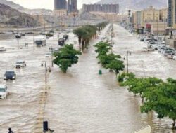 Nasib Ka,bah Ketika Banjir Bandang Terjang Kota Mekkah,Madinah dan Jeddah,Aktivitas Terganggu