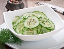 Resep Salad Timun, Hidangan Segar yang Bikin Ketagihan