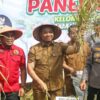 Wawako Pekanbaru Memberikan Apresiasi pada Petani Lokal di Panen Raya Rumbai Timur