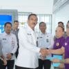 Kanwil Kemenkumham Riau Menyerahkan Remisi Waisak 2025 di Lapas Narkotika Rumbai
