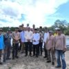 Bupati Inhil Mengunjungi Tambak Udang Vaname di Tanjung Apek