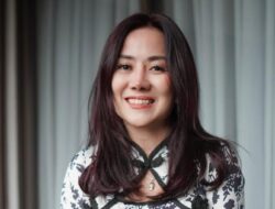 Tante Ernie Mengungkap Pernah Digoda Oleh Pejabat Meskipun Terlihat Sebagai Pasangan Idaman