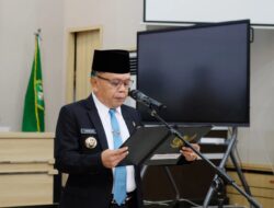 Bupati Asmar Mengambil Sumpah Pejabat Eselon II Baru, Siapa Mereka?