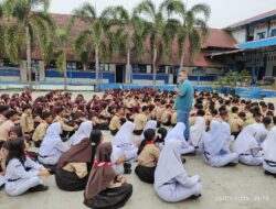 Ketua Umum JMSI Mendorong Siswa SMPN 1 Padangsidimpuan untuk Meningkatkan Literasi Digital