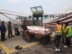 TNI AU Intensifkan Operasi Semai Garam dari Udara untuk Amankan Pulau Rupat dari Karhutla