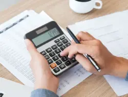 Pajak Masih Berlaku Untuk THR Karyawan