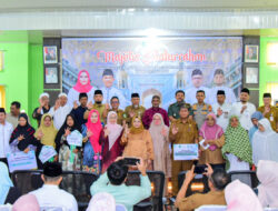 Bupati Kasmarni Melakukan Safari Ramadhan di Bathin Solapan