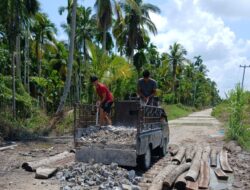 PUTRPKP Inhil Melakukan Tindakan Lanjutan Pemeliharaan Jalan Parit Guntung Sanglar