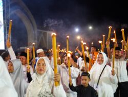 Ribuan Warga Memadati Pawai Takbir Idulfitri 1447 H di Pekanbaru