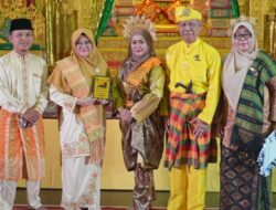 Bupati Siak Peringatkan Bahaya Hilangnya Identitas Melayu