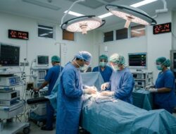 RSUD Arifin Achmad Memperpanjang Waktu Operasi hingga Larut Malam untuk Mengurangi Antrean Pasien