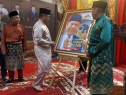 Respon Tokoh Adat dan Akademisi terhadap Buku Autobiografi Saleh Djasit