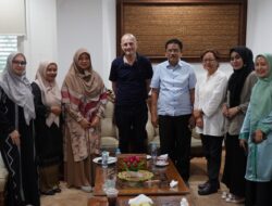 FEB UMRI Mengundang Akademisi Belanda untuk Membahas Digital Marketing Berkelanjutan