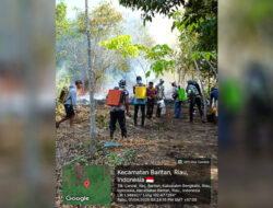 Warga Teluk Lancar Meminta Bantuan Alat Berat Menangani Kebakaran Lahan yang Meluas