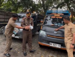DLHK Pekanbaru Mengamankan Tiga Mobil yang Membuang Sampah di Tempat Pembuangan Sampah Ilegal