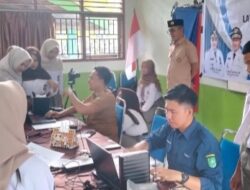 Disdukcapil Bengkalis Menggelar Perekaman KTP-el untuk 114 Siswa Saat Acara Jemput Bola