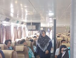 257 CJH Siak Berangkat ke Batam dengan Didampingi Bupati Afni Zulkifli