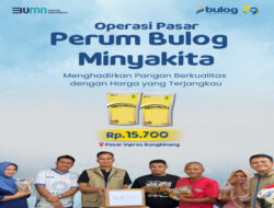 BULOG Kampar Mengadakan Operasi Pasar Minyakita di Pasar Impres Bangkinang