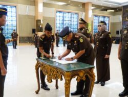 Kajati Riau Melantik Pejabat Baru, Ada Pergantian Jabatan Asisten hingga Kajari Rohul