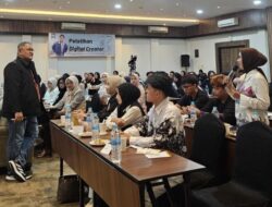 Teguh Santosa Membandingkan Empat Pemimpin Besar Indonesia Saat Berbicara di Depan Content Creator