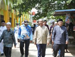 H. Herman Ziarah ke Makam Tuan Guru Sapat dalam Rangka Milad Inhil