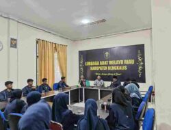 LAMR Bengkalis Mendukung Inisiatif Mahasiswa Polbeng dalam Memulihkan Permainan Tradisional Melayu