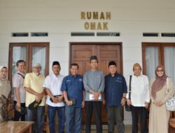 Silaturahmi bersama Panitia HUT JMSI, UAS: Peran Media dalam Mencerahkan Umat Semakin Besar
