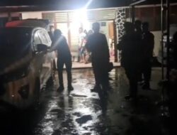KPK Mengeledah Rumah Kadisbun Kuansing Hingga Larut Malam, Penyidik Bawa Koper Hitam Dikawal Polisi Bersenjata