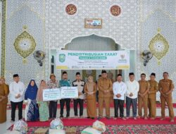 173 Orang Miskin di Kampung Rempak Menerima Bantuan Zakat Konsumtif dalam Program Siak Peduli